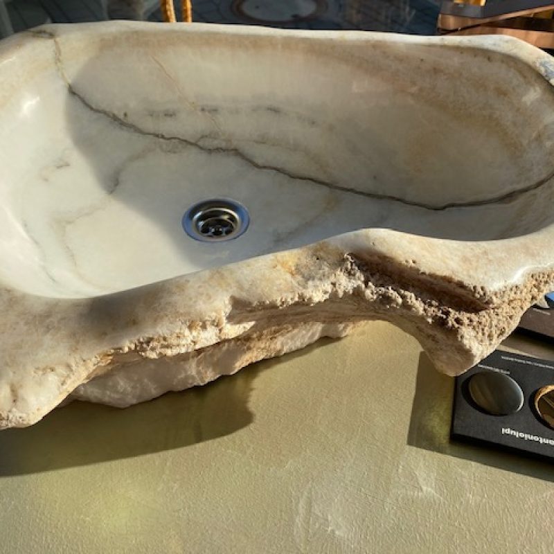Stone_Waschtisch_370_00